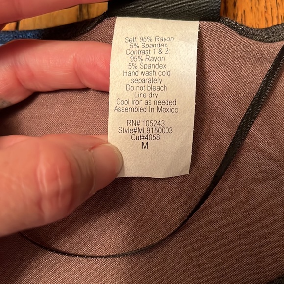 EUC Bobeau Unique top - Picture 4 of 11